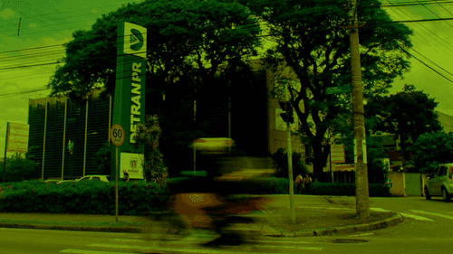 Falta de conhecimento de condutores sobre órgãos de trânsito podem levar a multa ou suspensão de CNH