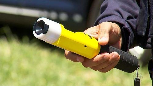 Nova tecnologia de bafômetro a distância dispensa sopro direto no aparelho